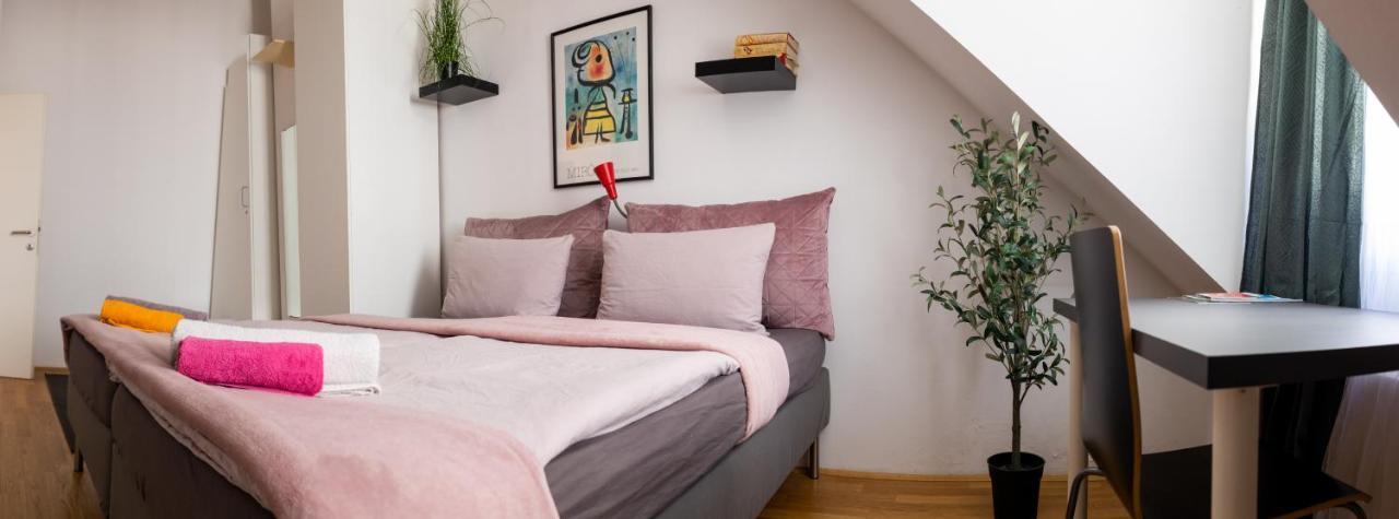 Cukrarna Guest Accommodation Κραν Εξωτερικό φωτογραφία